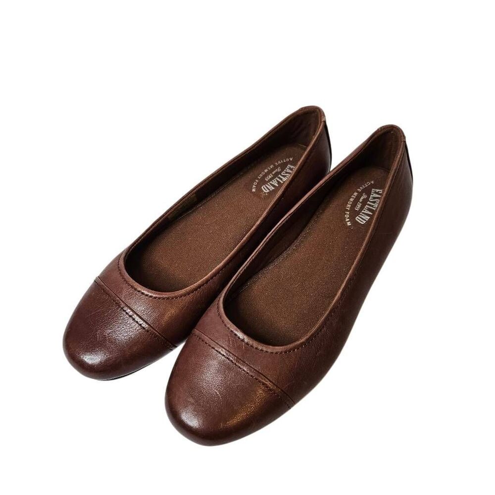 Eastland brown leather slip on ballet flats. 8 Narrow. New.